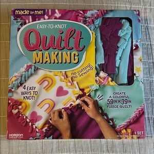 NWT Easy-to-Knot Quilt Making Kit
For kids, craft toy,
